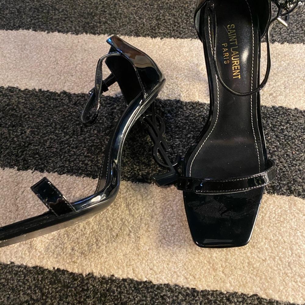 SOLD: Authentic Yves Saint Laurent Opyum Heels